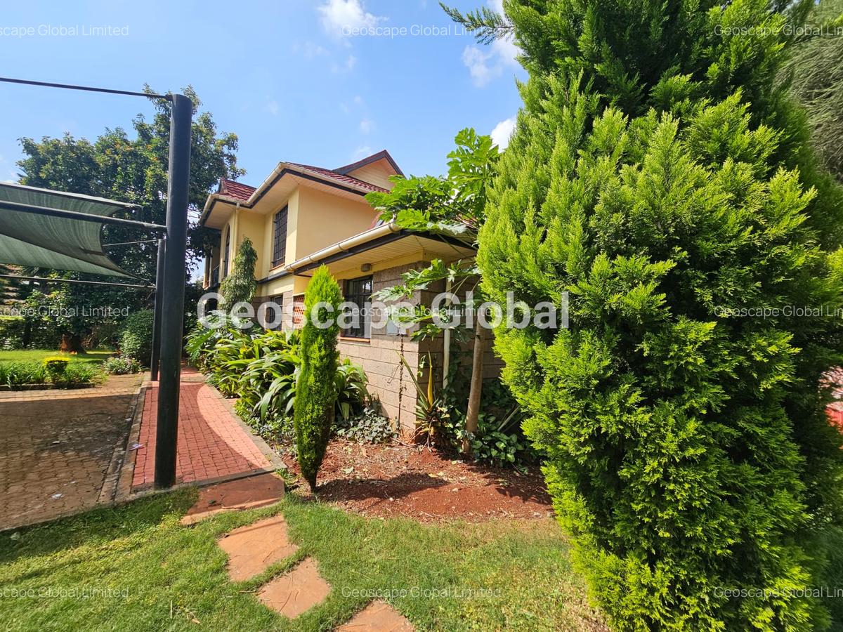 4 Bed House with En Suite in Runda - 1