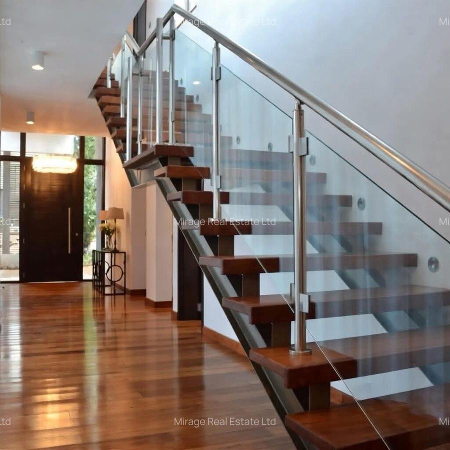 4 Bed Townhouse with En Suite in Karen - 3