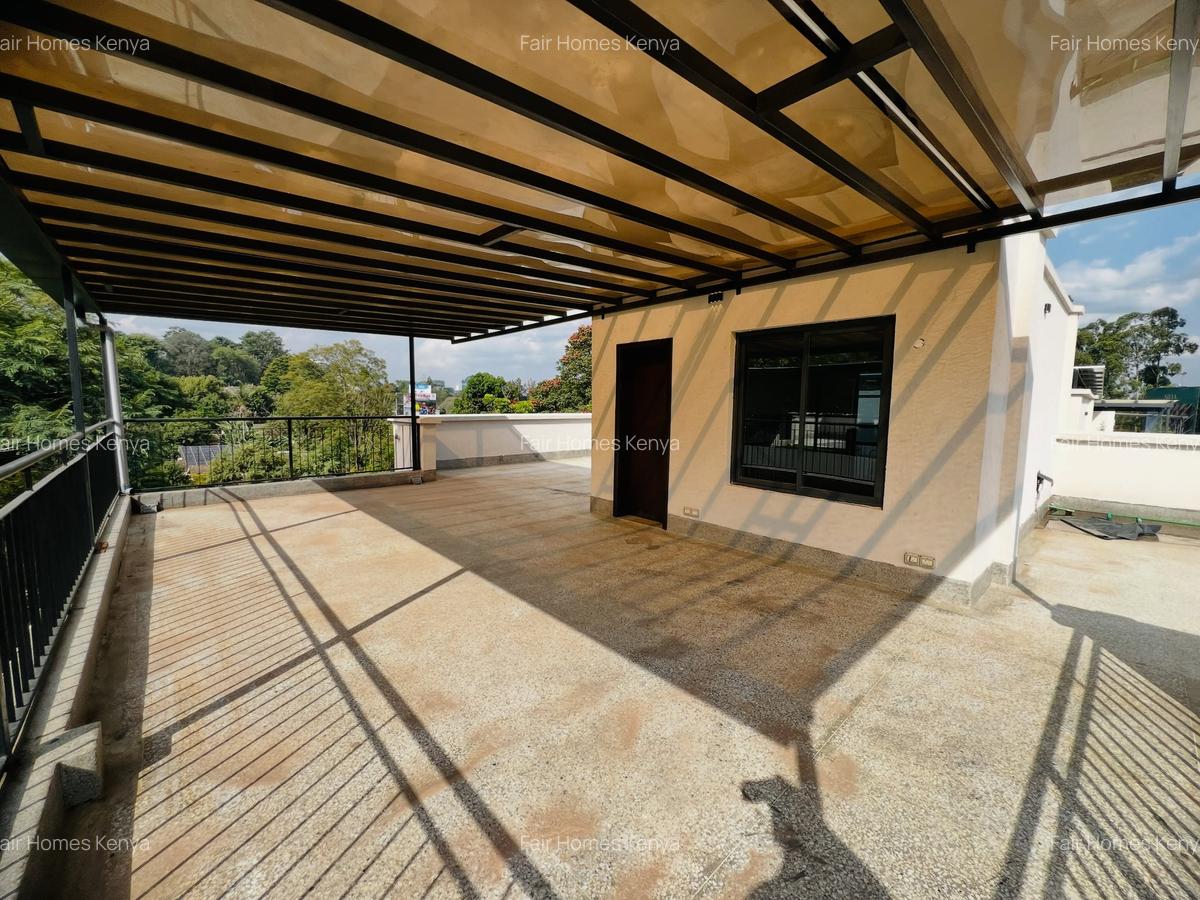 5 Bed Townhouse with En Suite at Manyani East - 12