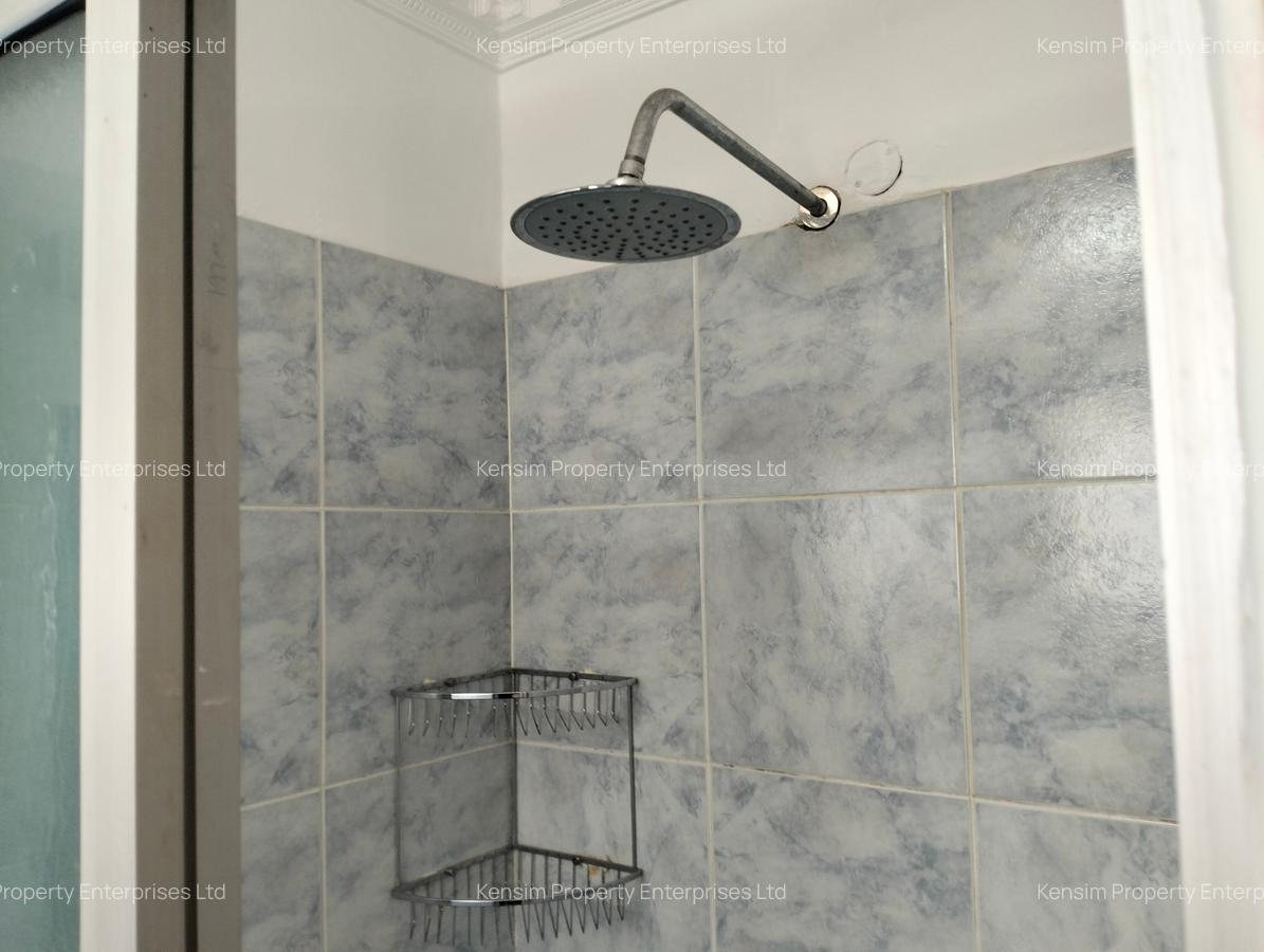 5 Bed Townhouse with En Suite in Lavington - 14
