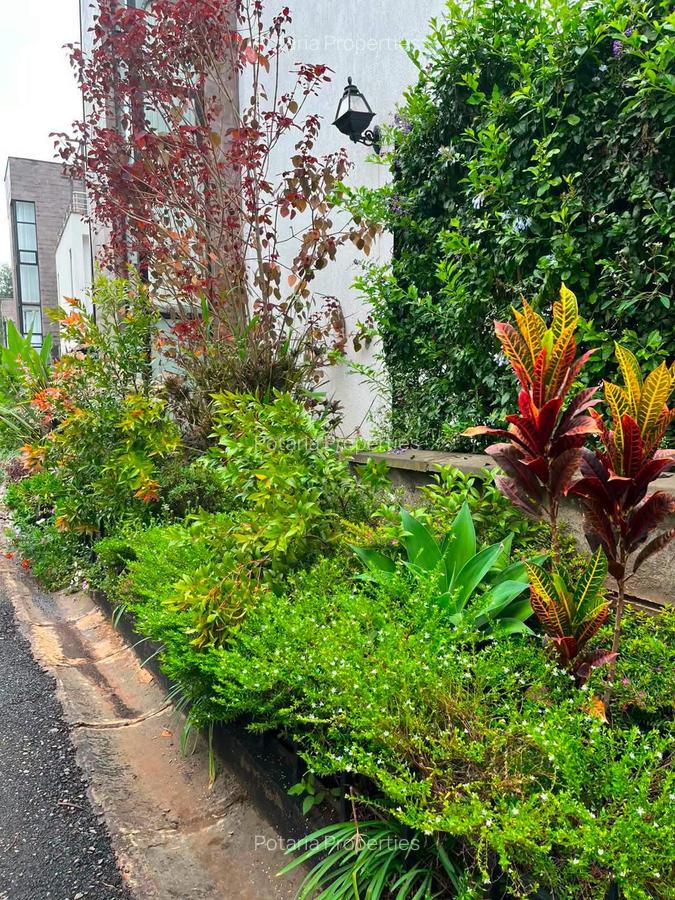 4 Bed Townhouse with En Suite in Kitisuru - 13