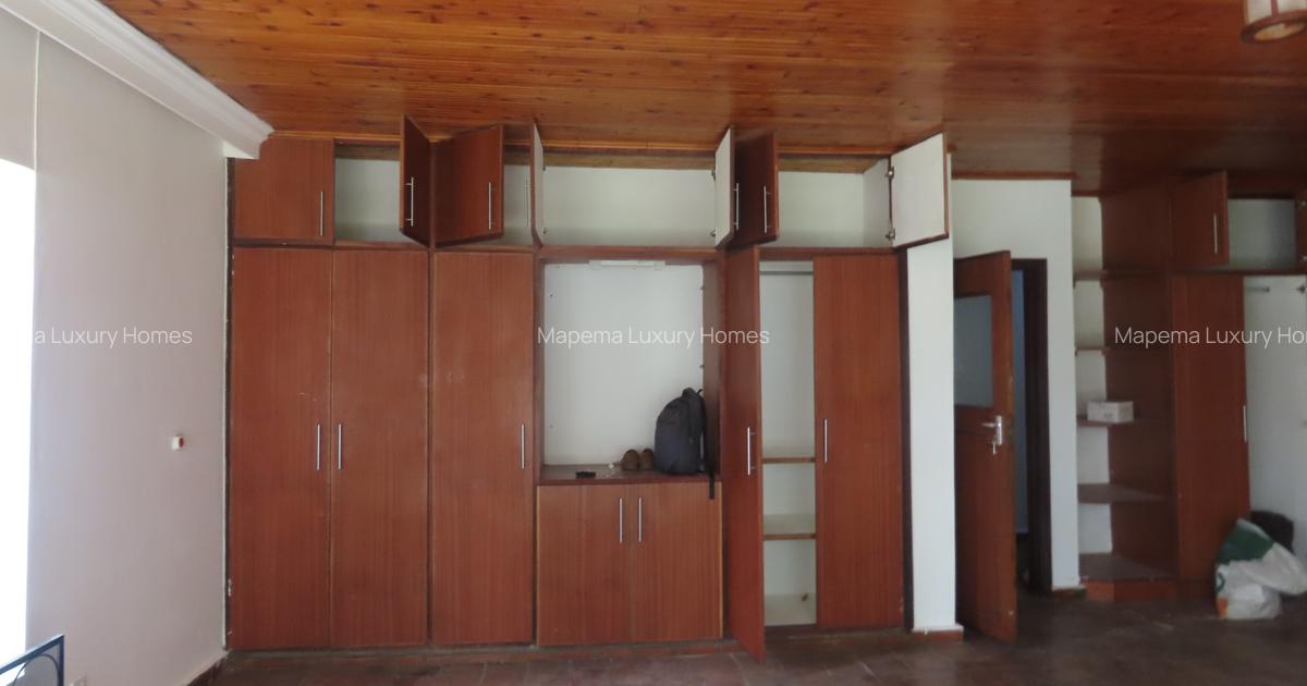 4 Bed House with En Suite at Silanga Road - 8