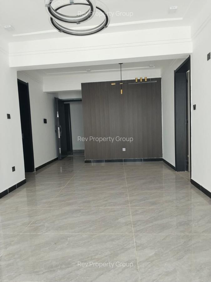 2 Bed Apartment with En Suite in Lavington - 2