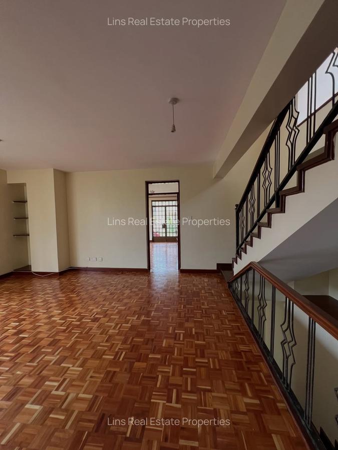 4 Bed Townhouse with En Suite in Lavington - 9