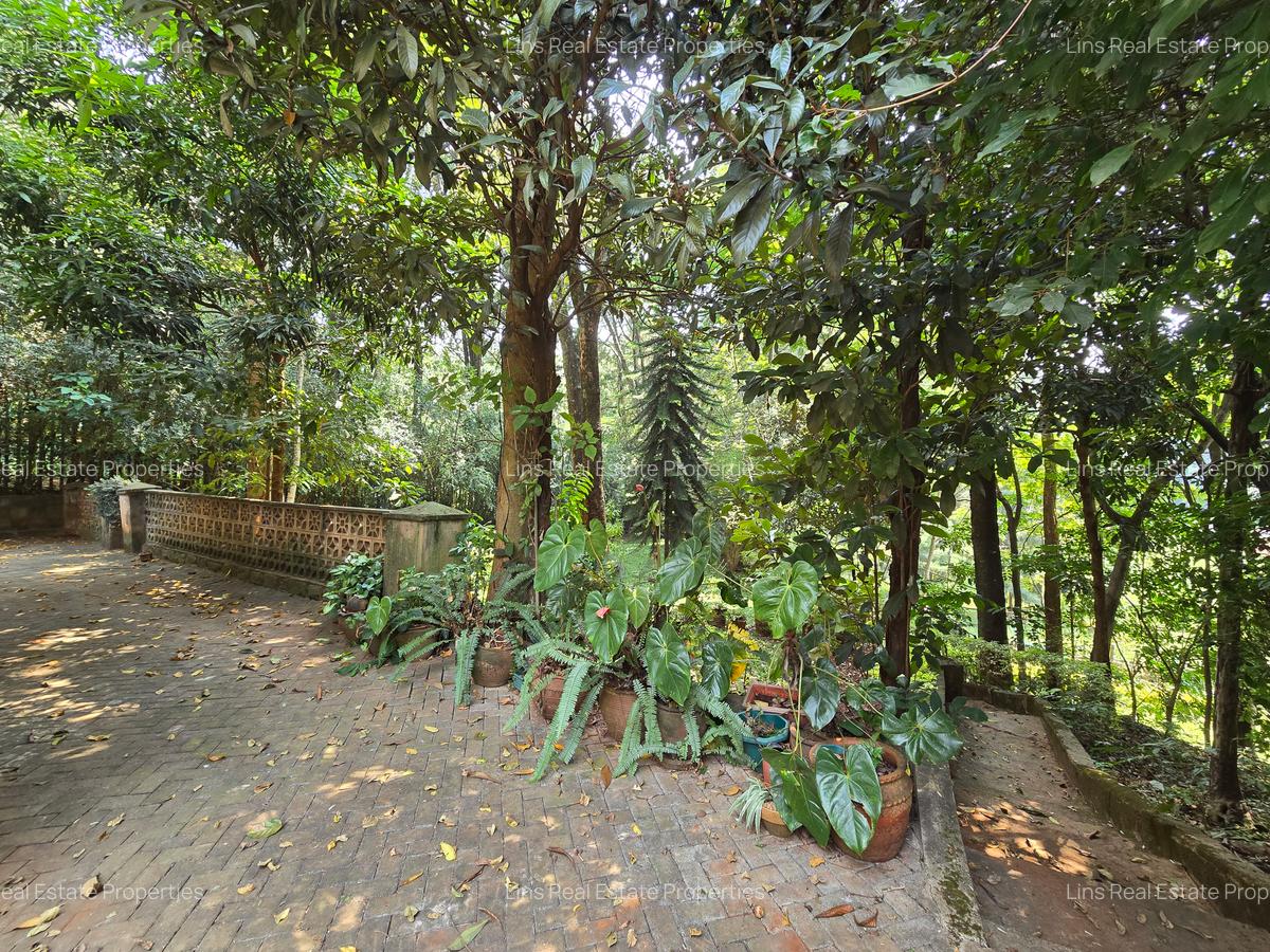 4 Bed House with En Suite in Gigiri - 11