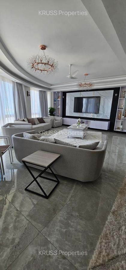 3 Bed Apartment with En Suite at As47 - 8