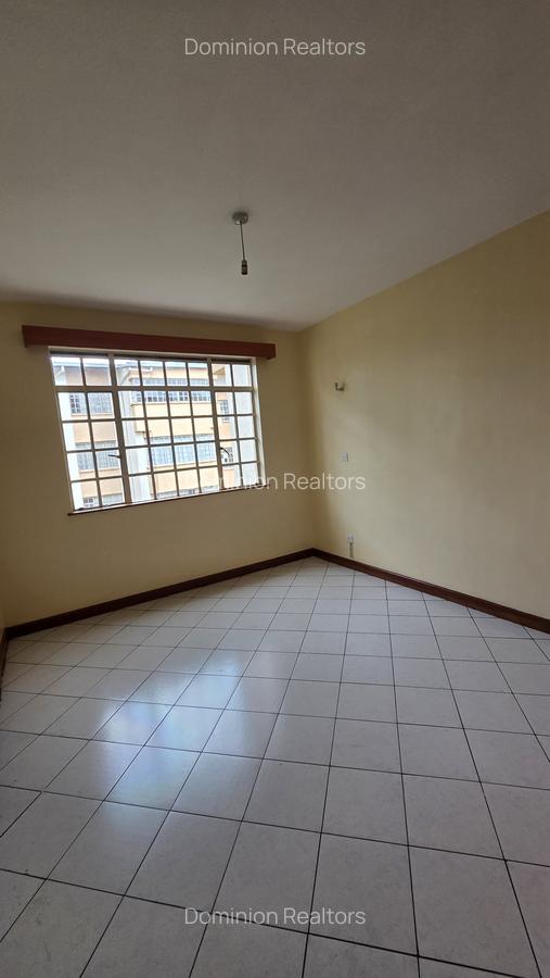 3 Bed Apartment with En Suite at Ita Road(2Nd Parklands) - 4