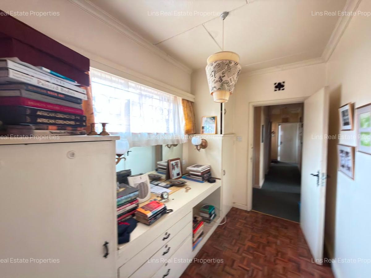 Commercial Property with Parking in Lavington - 5