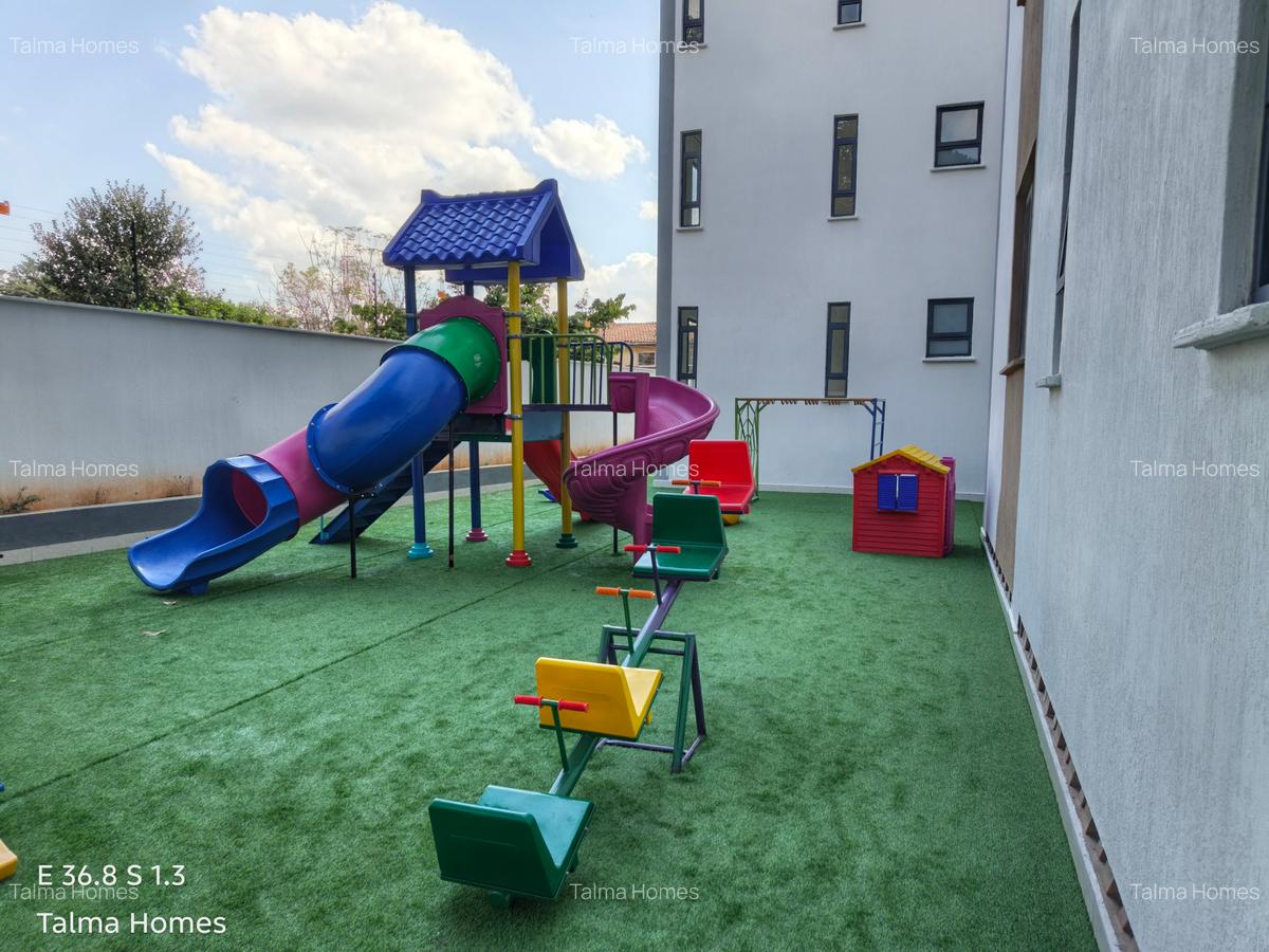 3 Bed Apartment with En Suite at Brookside - 18