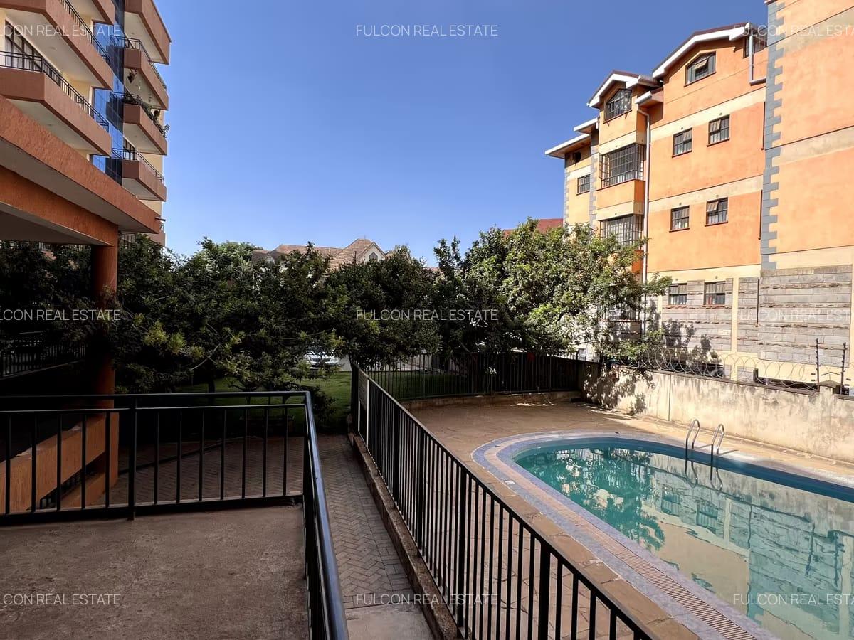 3 Bed Apartment with En Suite in Lavington - 20