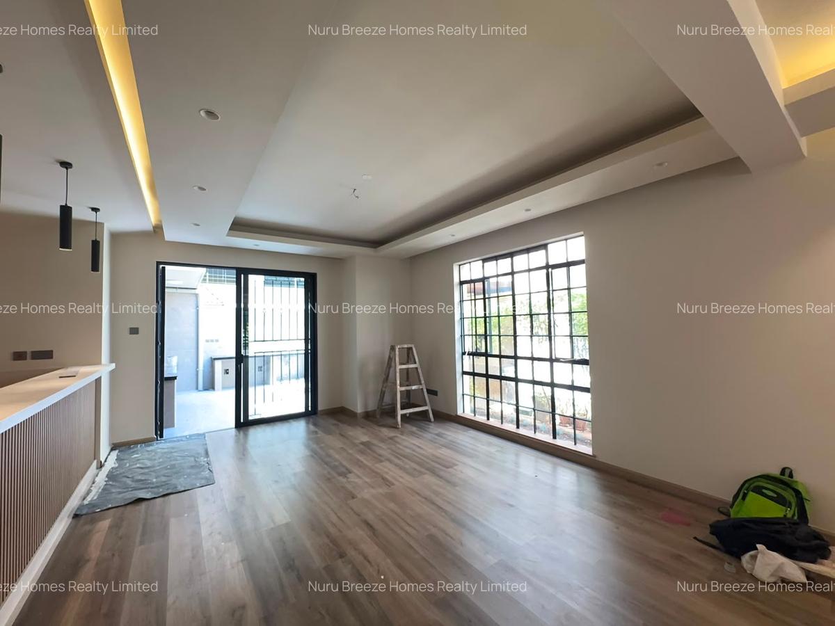 4 Bed Townhouse with En Suite in General Mathenge - 2