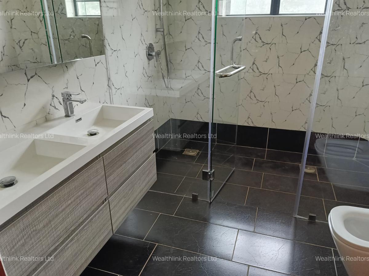 4 Bed Townhouse with En Suite at Runda - 9
