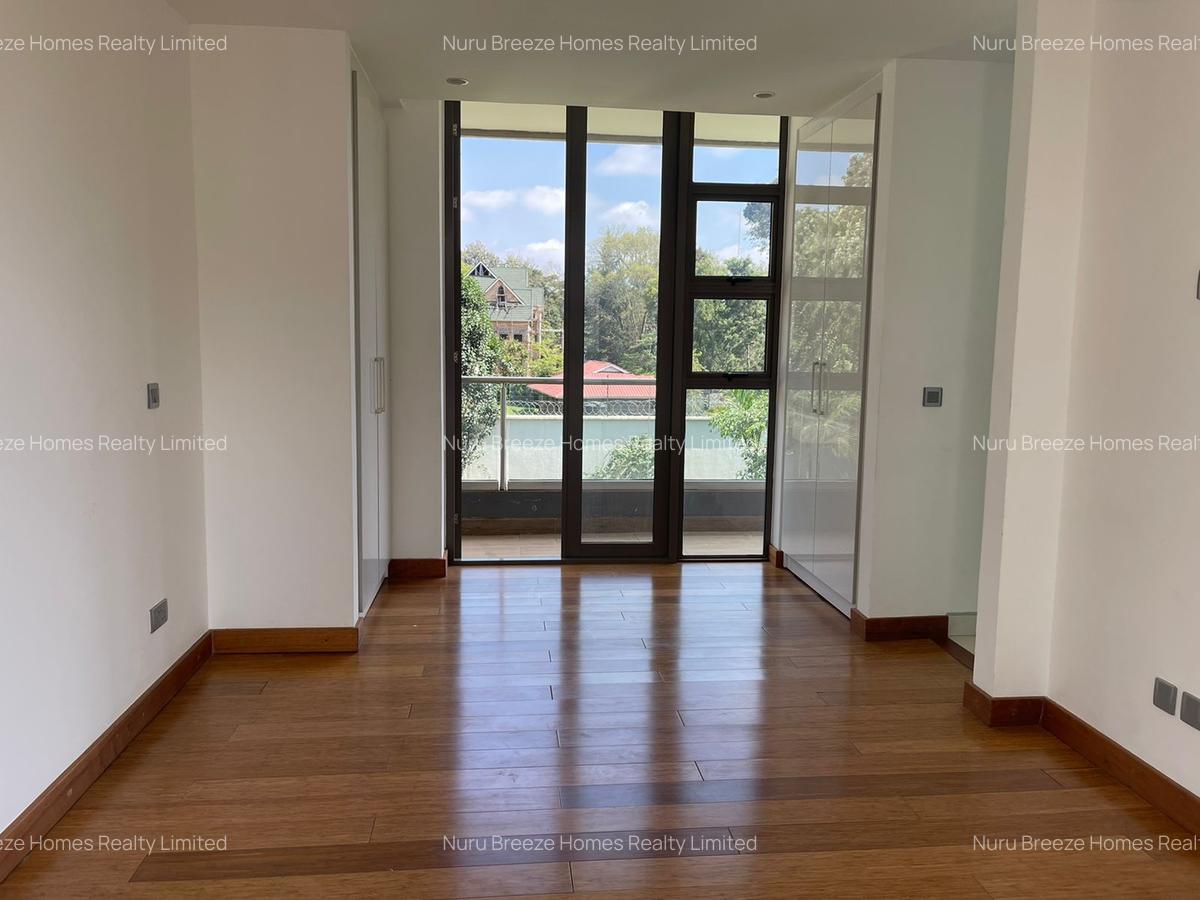 5 Bed Townhouse with En Suite in Karen - 16