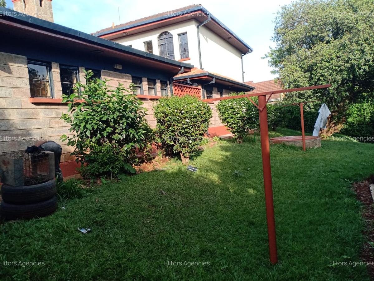 5 Bed Townhouse with En Suite at New Kitisuru Estate - 14