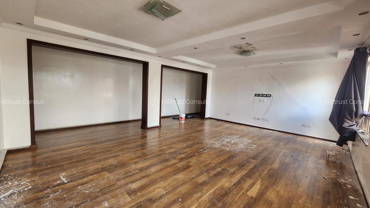 3 Bed Apartment with En Suite at Brookside Drive - 6