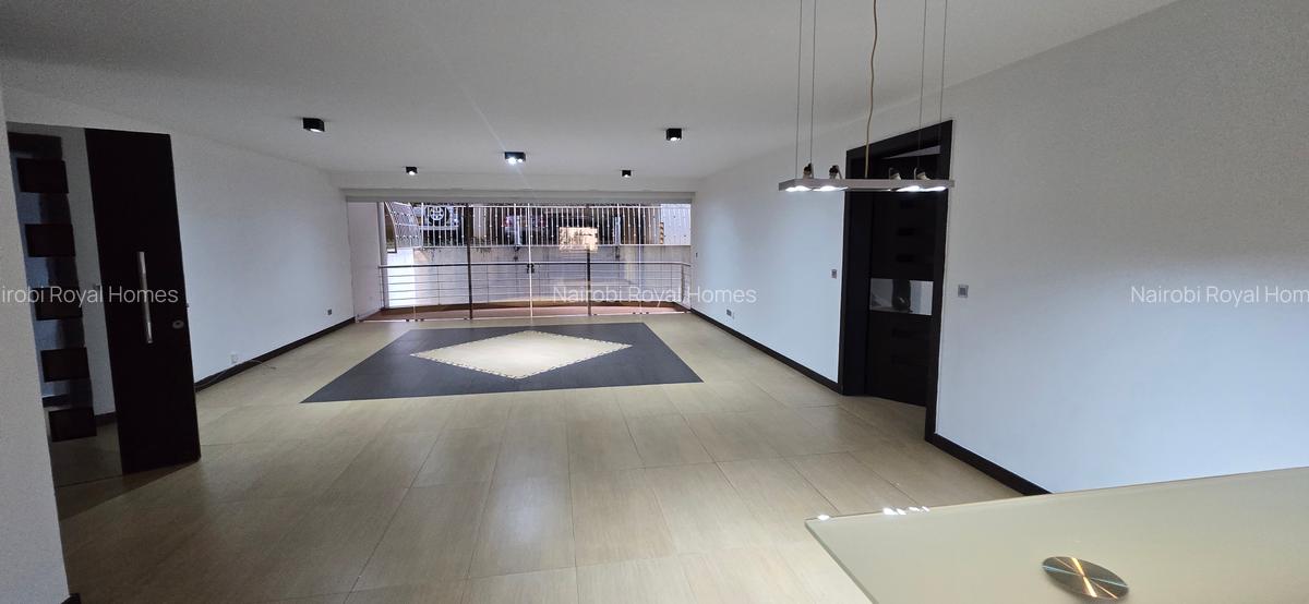 3 Bed Apartment with En Suite at Riverside Drive - 6