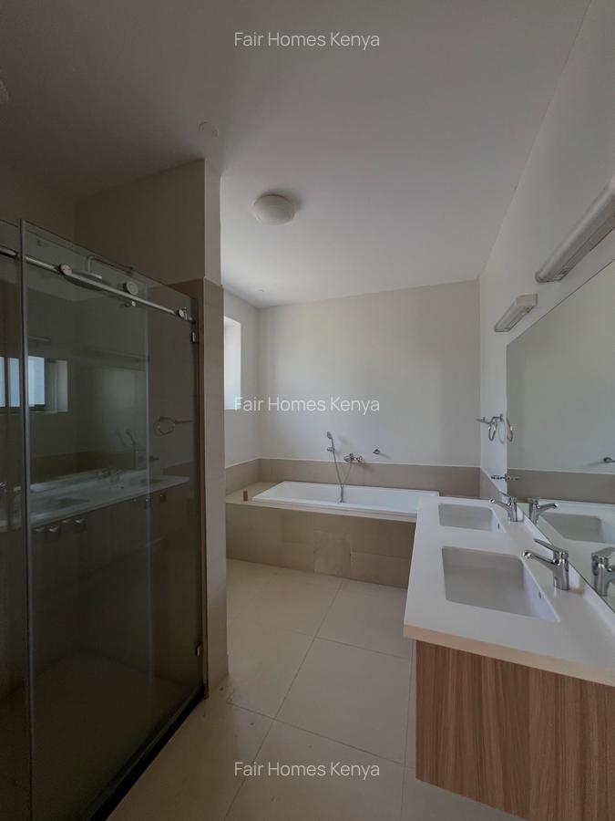 5 Bed Townhouse with En Suite at Njumbi Road - 10