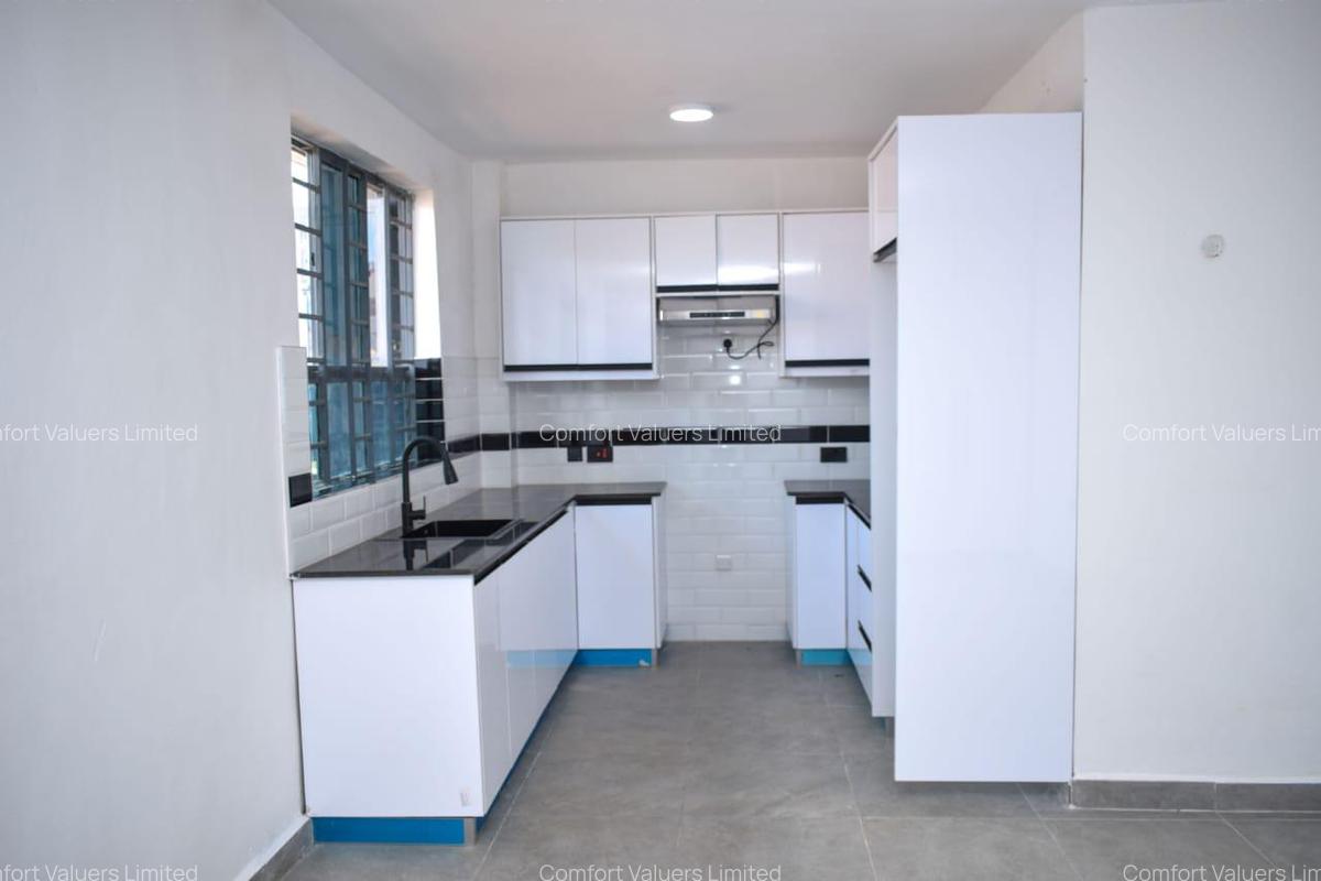5 Bed Townhouse with En Suite at Ngoingwa Estate - 8