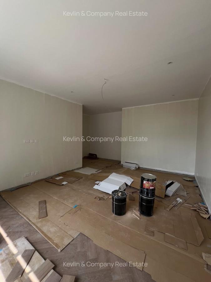 5 Bed Townhouse with En Suite in Lavington - 14