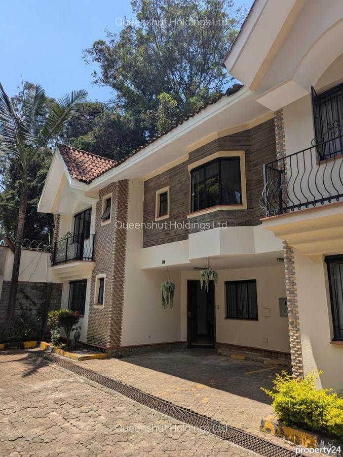 4 Bed Townhouse with En Suite in Westlands Area - 1