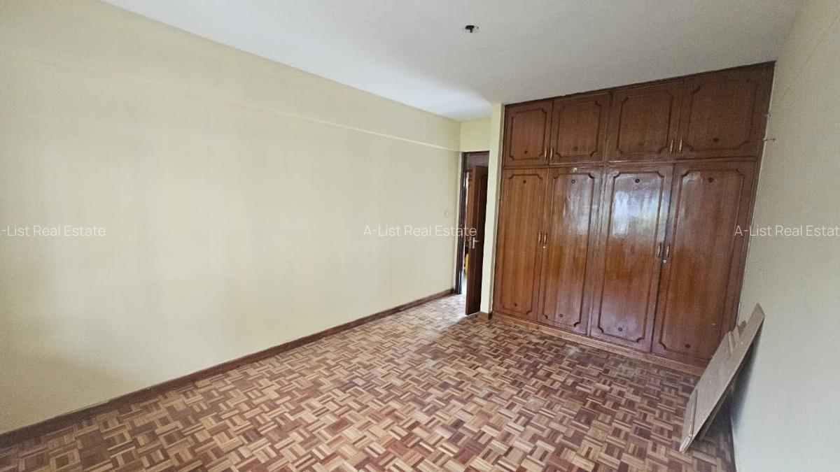 500 ft² Commercial Property with Service Charge Included at Lenana Road - 13