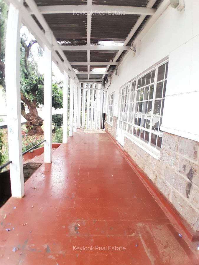 3 Bed House with En Suite at Lavington Green - 16