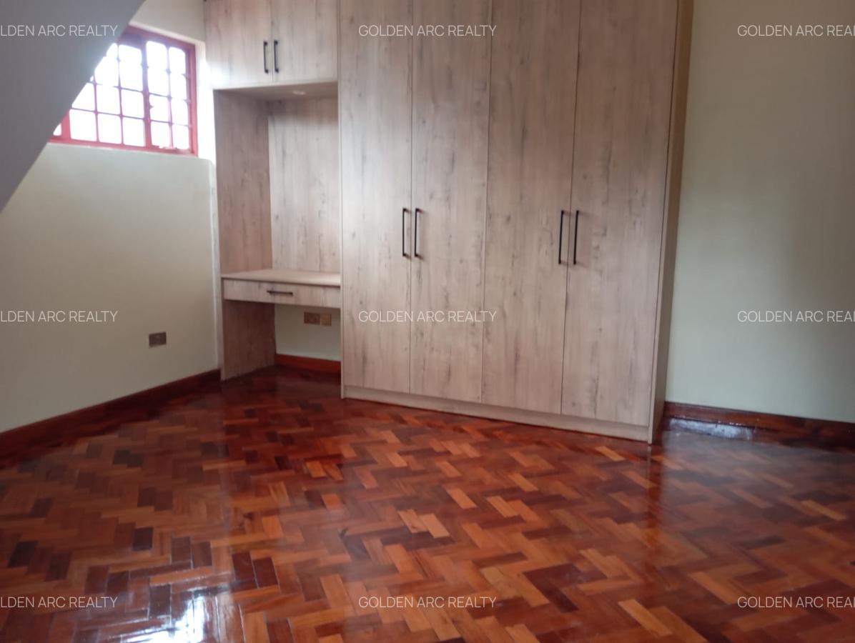 4 Bed Townhouse with En Suite in Karen - 11