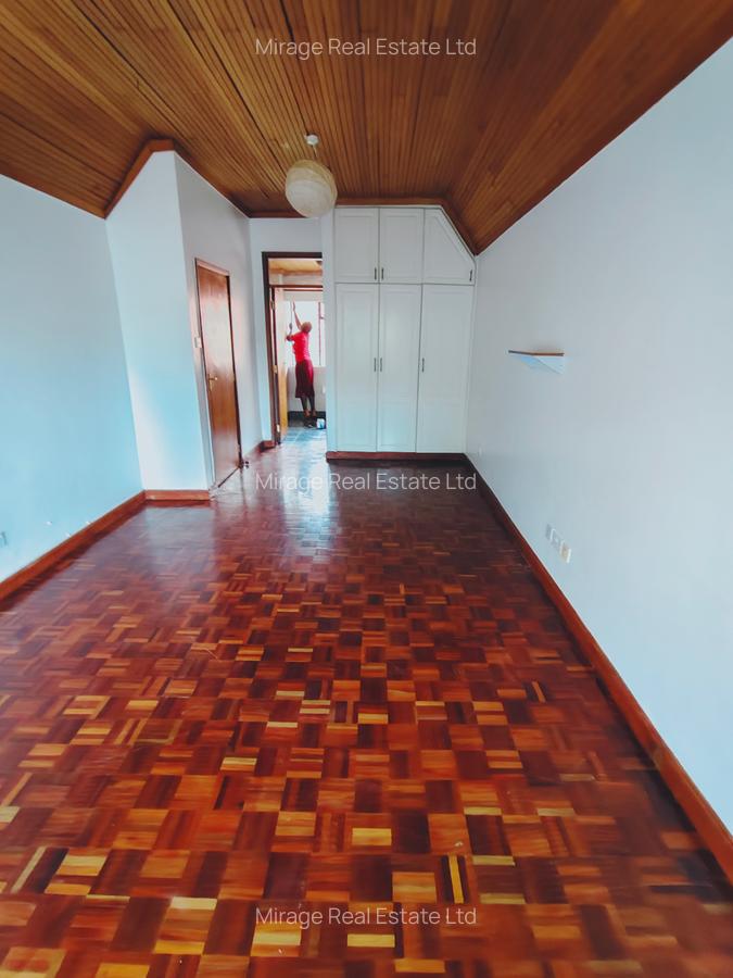 4 Bed Apartment with Swimming Pool in Kilimani - 13
