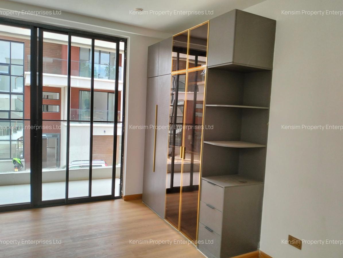 5 Bed Townhouse with En Suite in Lavington - 17