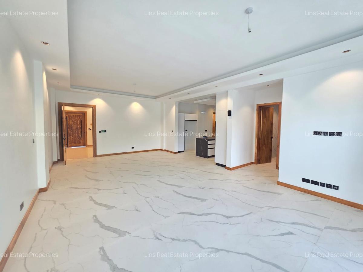 Serviced 2 Bed Apartment with En Suite in Spring Valley - 1