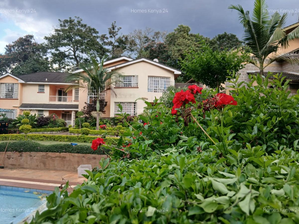 2 Bed House in Rosslyn - 1