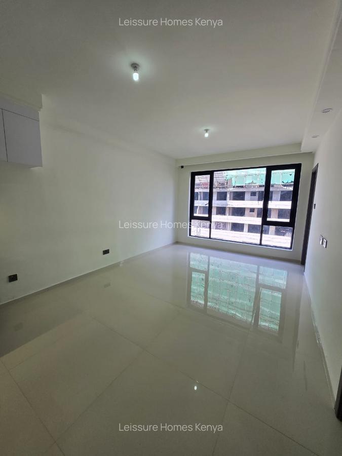 1 Bed Apartment with En Suite at Westlands Road - 4