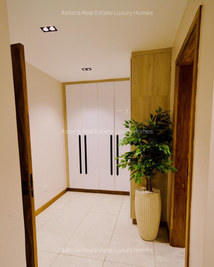 2 Bed Apartment with En Suite at 2026-301 - 16