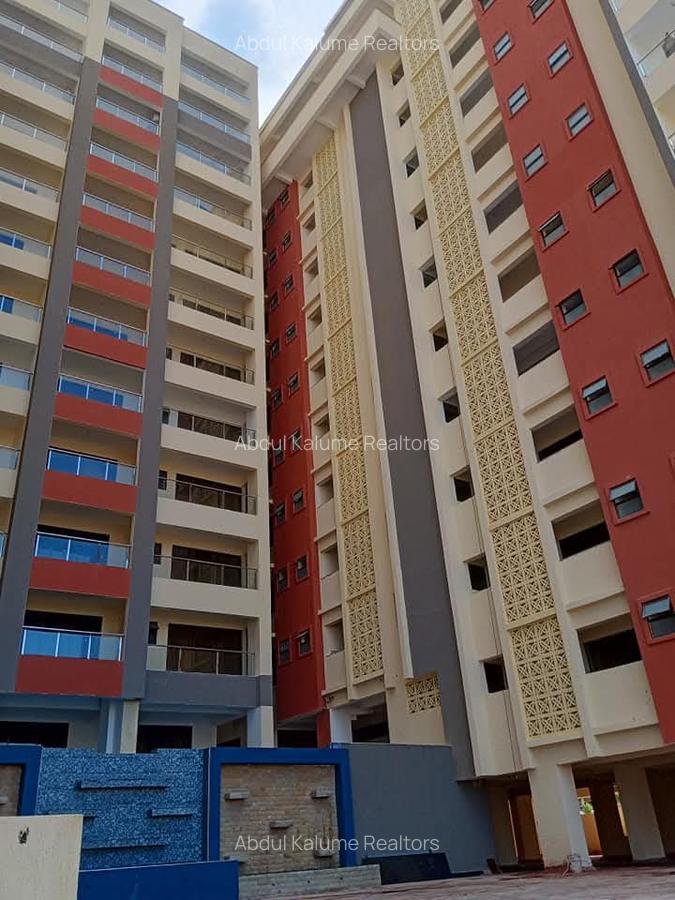 Serviced 3 Bed Apartment with En Suite at Nyali - 1