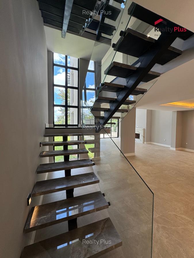 4 Bed Townhouse with En Suite in Runda - 4