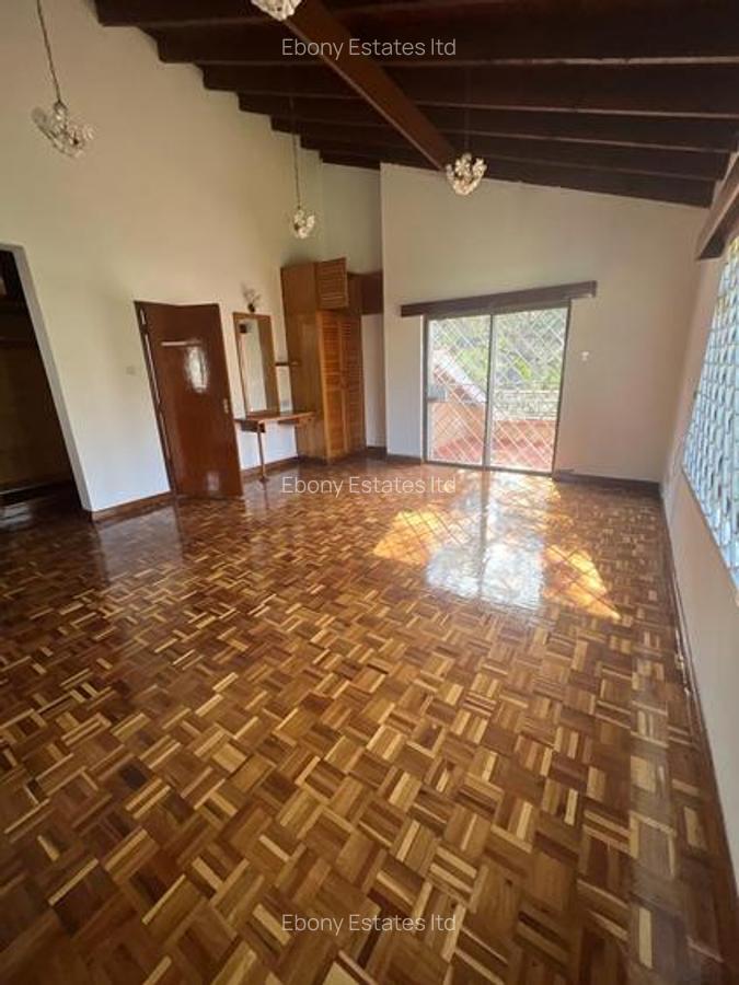 4 Bed Townhouse with En Suite in Lavington - 8