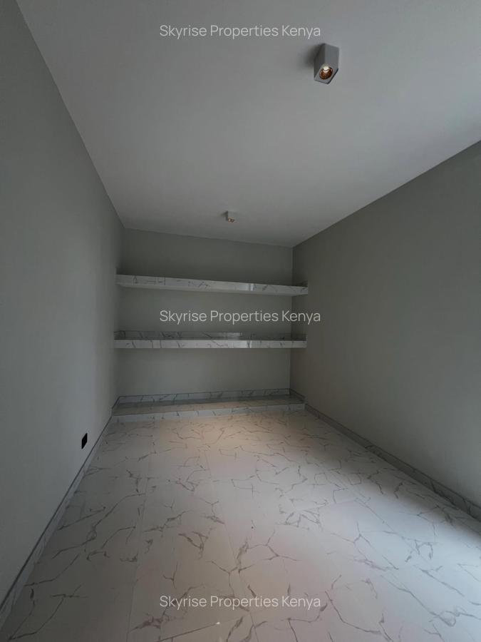6 Bed House with En Suite in Nyari - 15