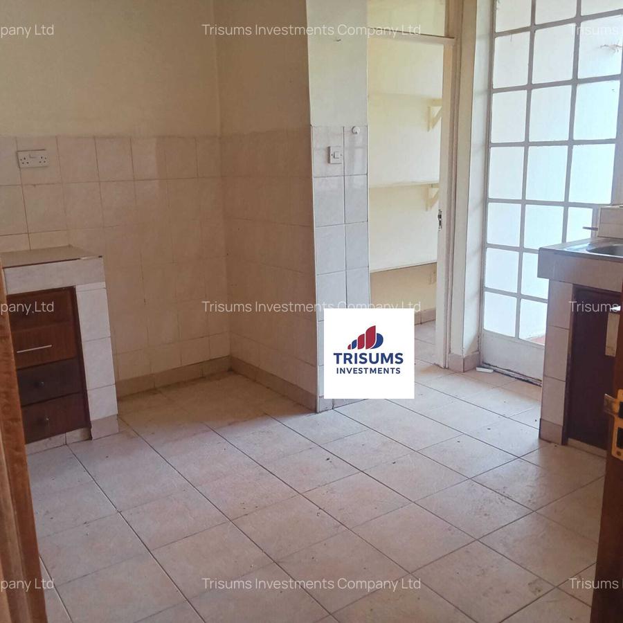3 Bed Apartment with En Suite at Prp7+494 - 7