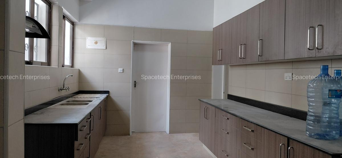 4 Bed House with En Suite in Thigiri - 10