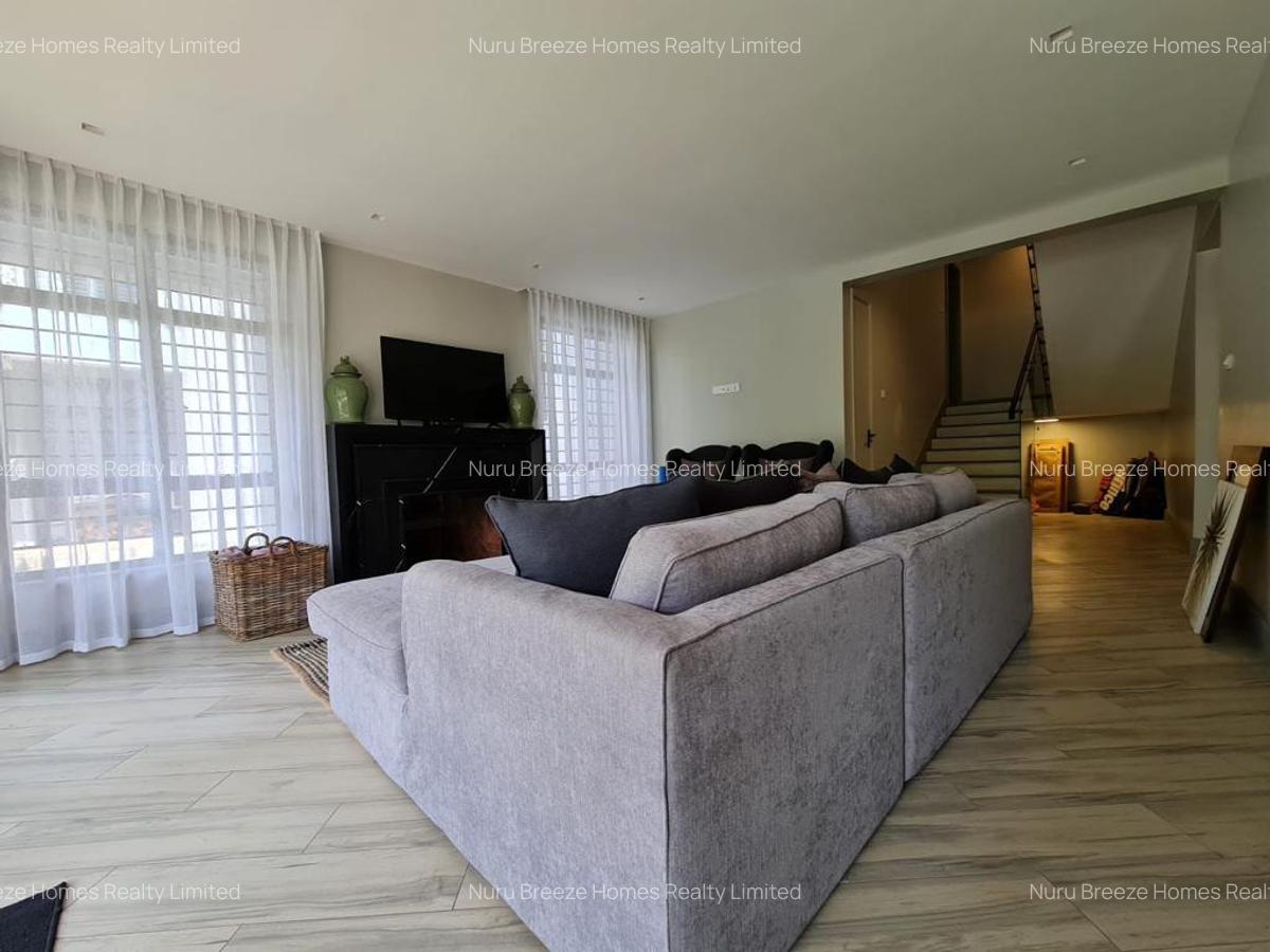 5 Bed Townhouse with En Suite in Kitisuru - 18