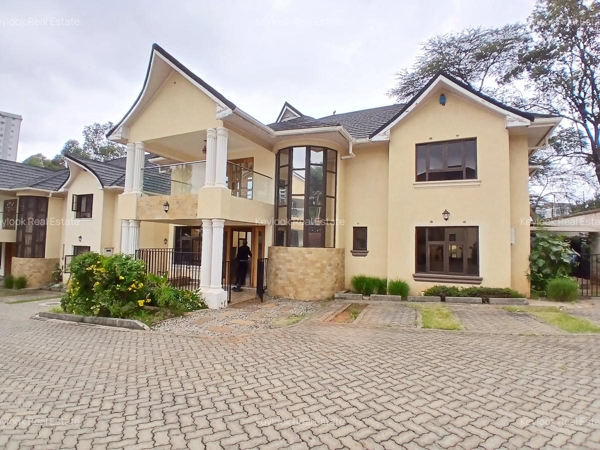 4 Bed Townhouse with En Suite at Lavington Green - 20
