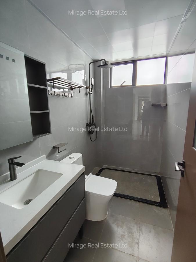 3 Bed Apartment with Swimming Pool in Kilimani - 16
