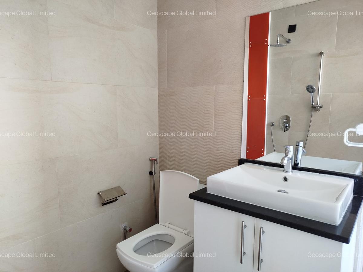4 Bed Apartment with En Suite in General Mathenge - 8