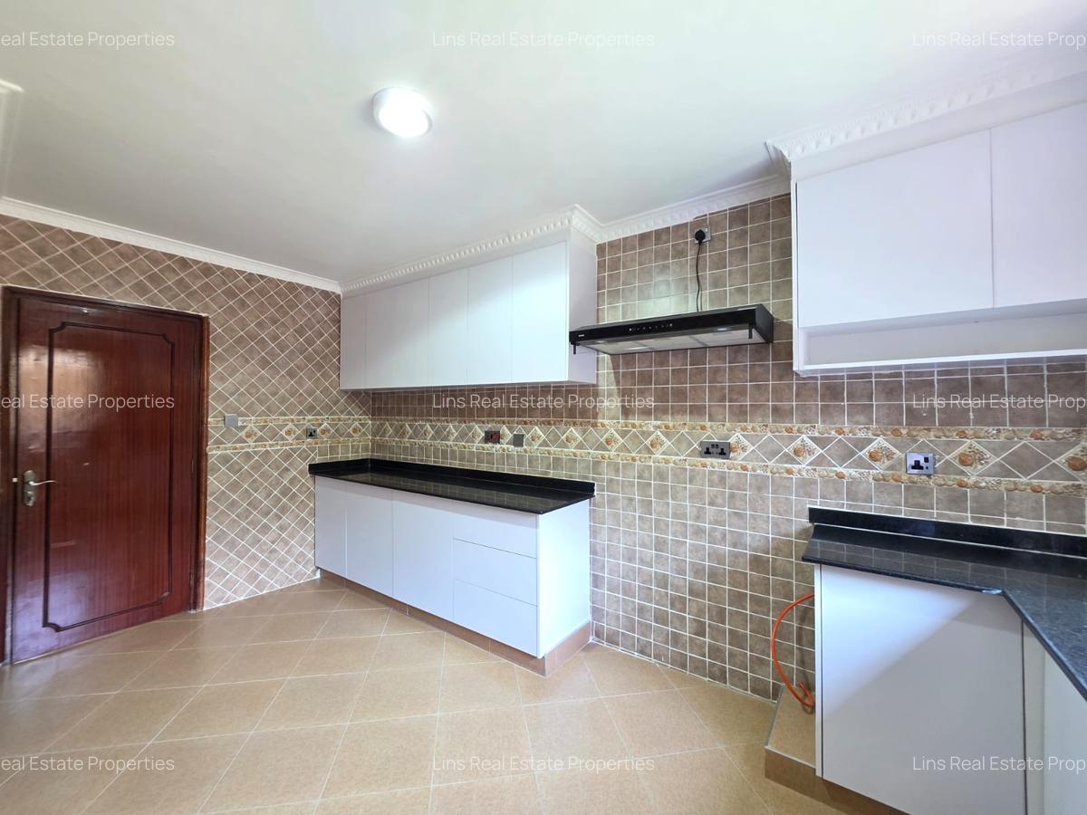 4 Bed Townhouse with En Suite in Kilimani - 10