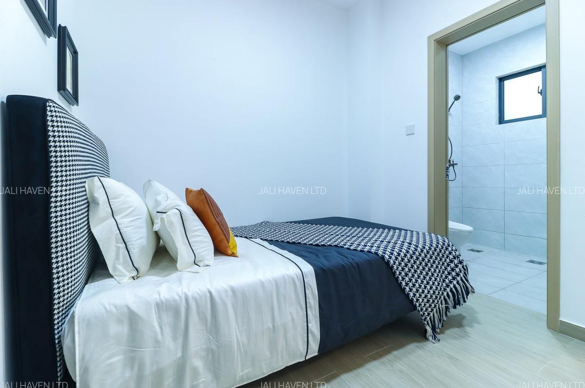 3 Bed Apartment with En Suite in Kilimani - 12