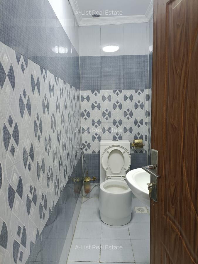 3 Bed Apartment with Swimming Pool at Hurlingham - 9