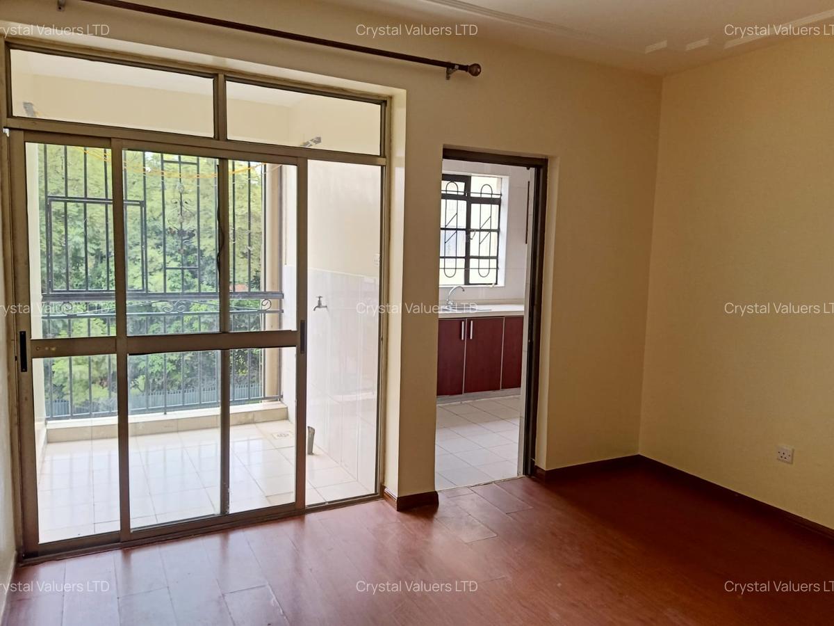 2 Bed Apartment with En Suite in Lavington - 5