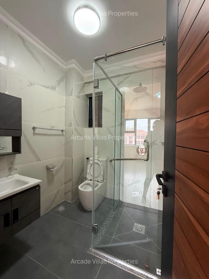 5 Bed Apartment with En Suite in Kilimani - 11