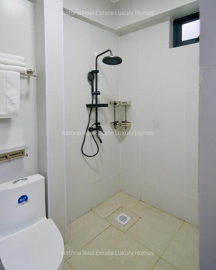 1 Bed Apartment with En Suite at 2026-425 1 Bed - 15