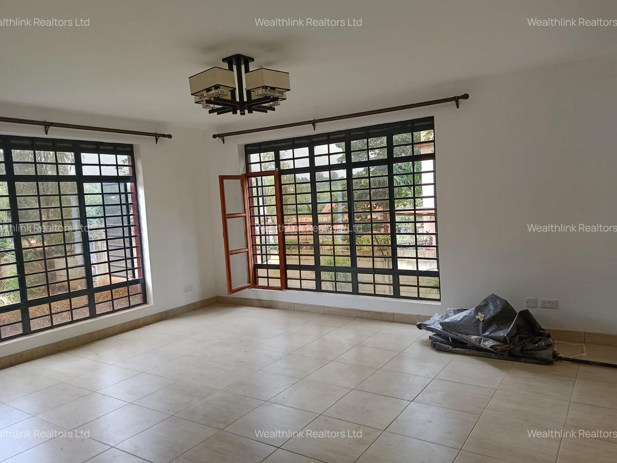 4 Bed Townhouse with En Suite at Runda Palm - 7